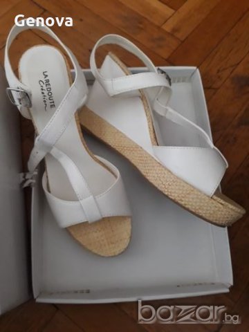 Бели сандали в отлично състояние, снимка 2 - Сандали - 19533500