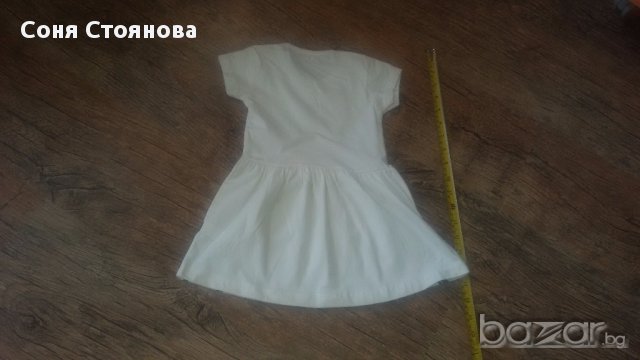 18-24м 92см дължина от рамото до долу 45см Рокля Материя - памук Цвят - бяла с лалета нова, подходящ, снимка 3 - Бебешки рокли - 15310894