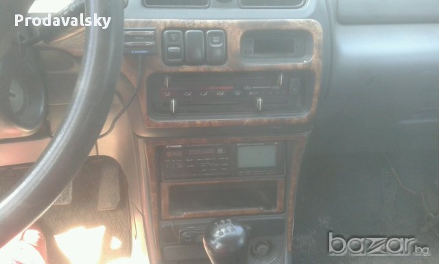 Mazda 323 S на Части, снимка 8 - Автомобили и джипове - 11994355