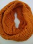 ръчно плетен шал яка , снимка 1 - Шапки - 19940612
