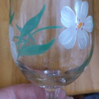Ръчно рисувани,стъклени чаши, снимка 1 - Други стоки за дома - 18916212