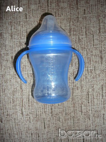 Нова неразливаща се чаша 240 мл Nuby + подарък кутийка за залъгалка, снимка 2 - Прибори, съдове, шишета и биберони - 8744940