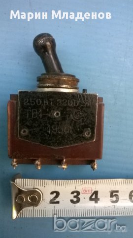 бакелитен ключ, снимка 1 - Антикварни и старинни предмети - 18101125