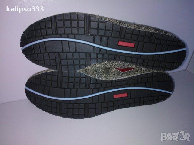 Levi's оригинални обувки, снимка 4 - Маратонки - 24472769