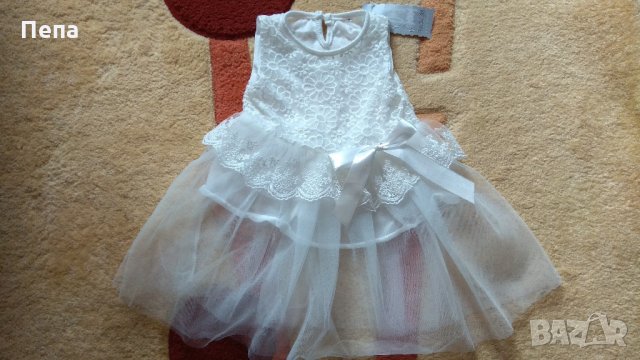 6-8 месеца чисто нова детска рокличка с бродерия за дете 