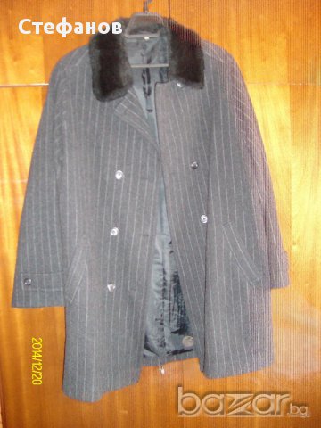 Дамско черна палто” M & S Mode „на  елегантни тънки райета с мъхеста яка., снимка 2 - Палта, манта - 9249068