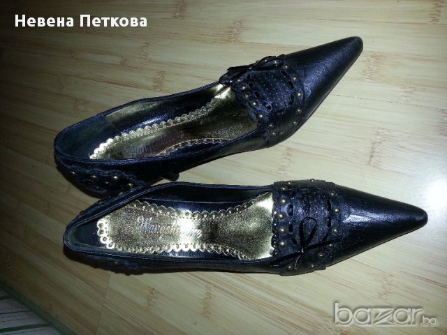 Обувки дамски черни с капси размер 35, снимка 2 - Дамски обувки на ток - 13399126