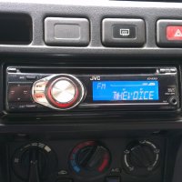 Радио СД плеър за кола JVC KD-R303 c AUX. 4x50W MOS-FET , снимка 2 - Аксесоари и консумативи - 22441670