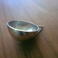 Малка чашка, снимка 2 - Антикварни и старинни предмети - 10834065