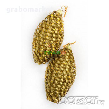 Комплект от 2 бр. шишарки за окачване на елха. Подходящи и за тематична декорация. Изработени от PVC, снимка 1