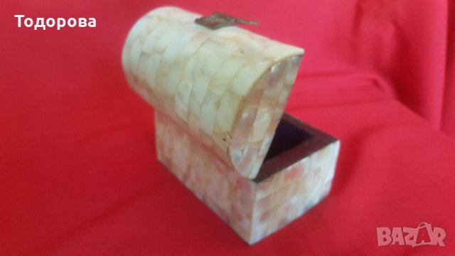 Седефена кутийка за бижута, снимка 4 - Антикварни и старинни предмети - 25909596