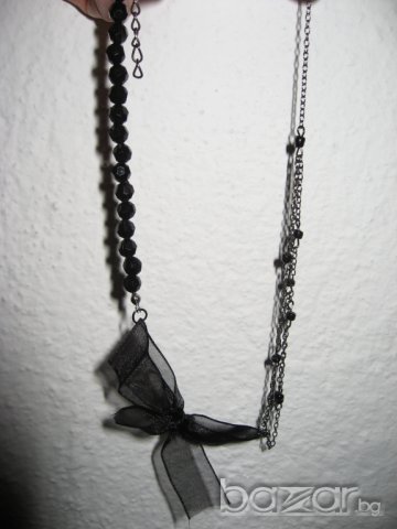  Нежно колие с копринена панделка, снимка 3 - Колиета, медальони, синджири - 6630644