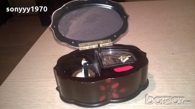 поръчана-музикална кутия-16х11х6см-внос франция, снимка 4 - Колекции - 19919365