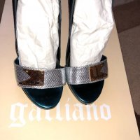 Екстравагантни обувки на Galliano, снимка 2 - Дамски обувки на ток - 21760370