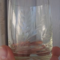 Стъклени чаши с гравюра за концентрат от едно време комплект, снимка 4 - Чаши - 24192494