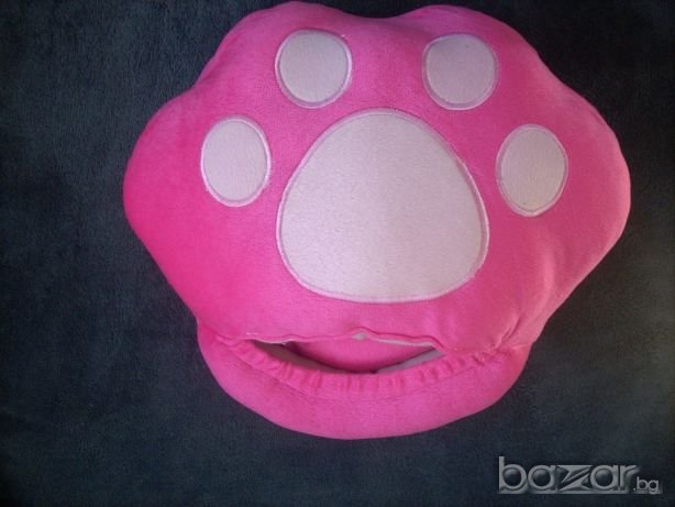 👢 Сладурски загряващ се с USB пантоф за топли крака пред компютъра