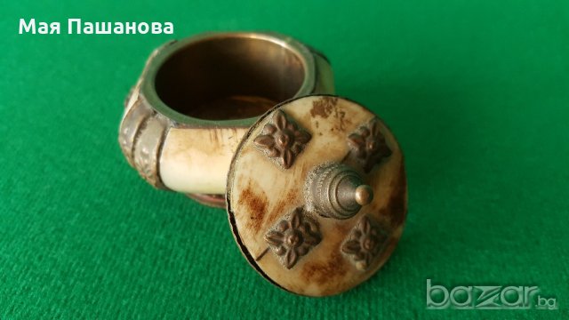 Малка кутийка, снимка 2 - Антикварни и старинни предмети - 19846927