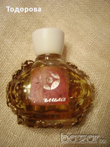 Продавам старо шишенце от   парфюм с метален обков и позлата, снимка 4 - Антикварни и старинни предмети - 13595038