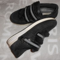 Черни спотни обувки Dolce Gabbana 100 % кожа, снимка 17 - Детски маратонки - 24338765