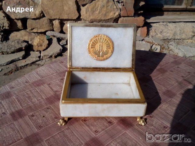 Мраморна кутия, снимка 2 - Антикварни и старинни предмети - 19442802