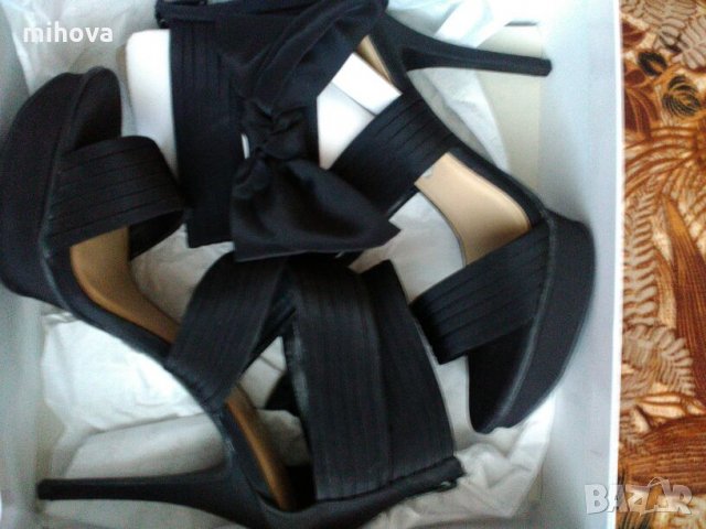 Сатенени сандали с панделки - нови, снимка 5 - Дамски елегантни обувки - 22089926