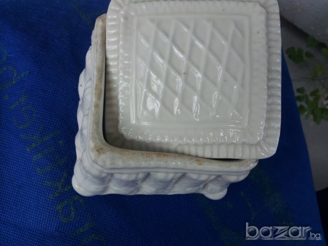 стара порцеланова кутия за бижута2, снимка 2 - Антикварни и старинни предмети - 15045210