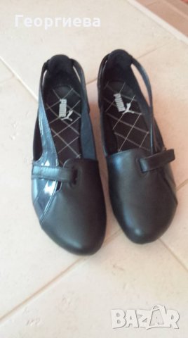 Дамски спортни обувки на Пума, снимка 2 - Дамски ежедневни обувки - 22389125