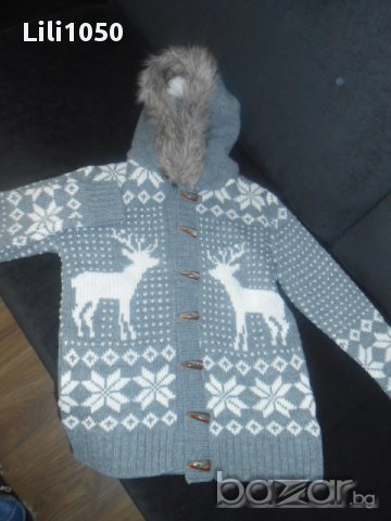 Ефектна жилетка, снимка 2 - Детски пуловери и жилетки - 15812852