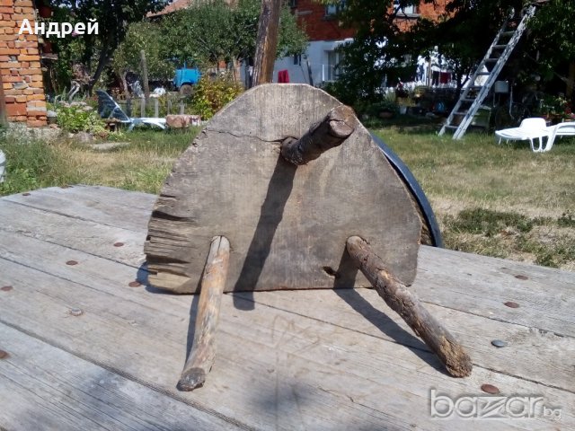Старинно трикрако столче, снимка 7 - Антикварни и старинни предмети - 17009043