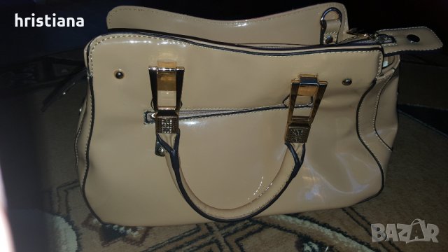 Дамска чанта, снимка 2 - Чанти - 22865633