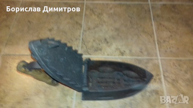 Продавам стара българска ютия от 18 век на въглища , снимка 2 - Ютии - 23288426