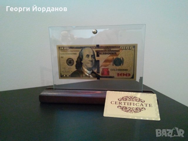 Сувенири 100 златни долара банкноти в стъклена поставка , снимка 2 - Други ценни предмети - 20607537