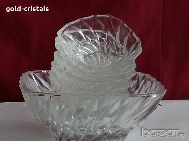 Ретро кристални купички и купа , снимка 2 - Антикварни и старинни предмети - 20598925