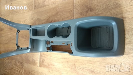 Конзола за форд фокус, снимка 4 - Аксесоари и консумативи - 25180466