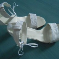 Обувки за повод + подарък НАМАЛЕНИ!, снимка 17 - Дамски обувки на ток - 8722221
