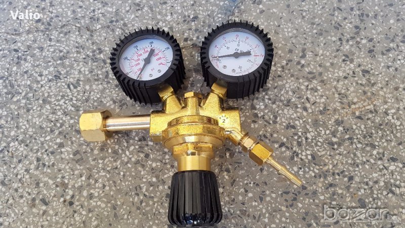 Редуцир вентил за аргон и СО2 комбиниран, снимка 1