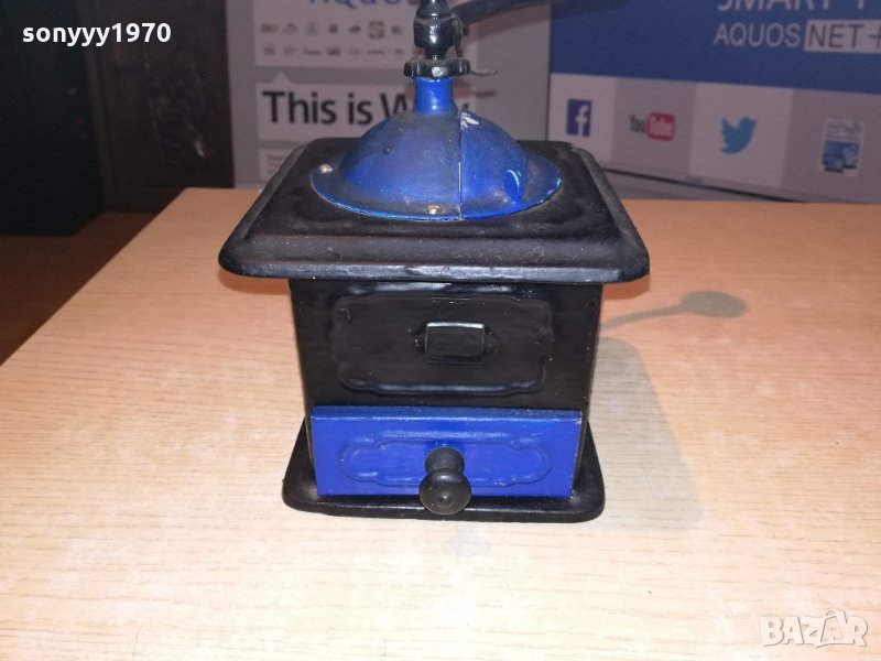 метална ретро мелница-17х13х13см-внос швеицария, снимка 1