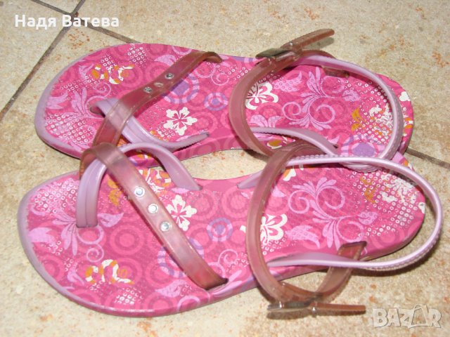 Сандали IPANEMA, снимка 2 - Детски сандали и чехли - 22307676
