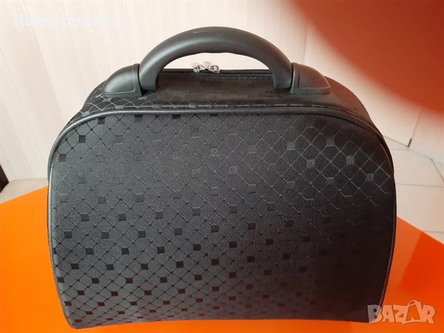 Дамска чанта , снимка 2 - Чанти - 23763992