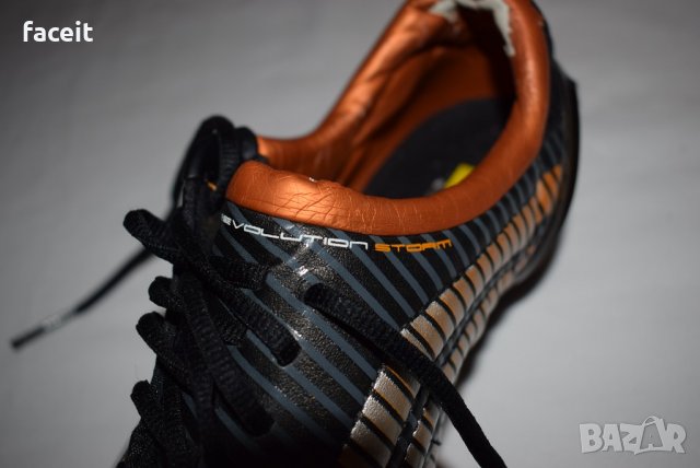 Umbro - Revolution - Wishbone X - Уникални 100% ориг. бутонки - 39 ном, снимка 9 - Футбол - 21999567