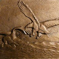 "орлово гнездо"-бронзова пластика,барелеф, снимка 1 - Антикварни и старинни предмети - 15382986