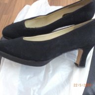 продавам дамски обувки-естествен велур-черни, снимка 3 - Дамски ежедневни обувки - 18608820