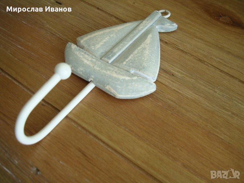 "Платноходка"- дървена закачалка с метална кука, снимка 1