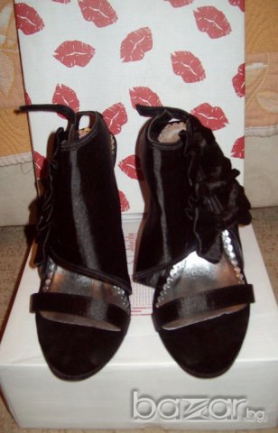 Черни сандали на ток с панделки Red Lips, снимка 3 - Сандали - 6192699