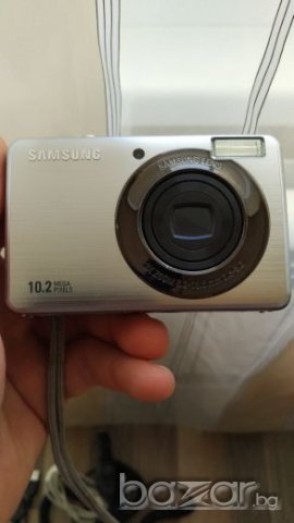 Samsung фотоапарат 10.2 Мегапикс уникално състояние като нов