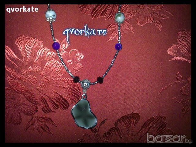 Колие с плочка, снимка 2 - Колиета, медальони, синджири - 10960396