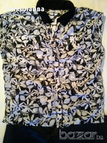 Черно-бяла ефирна блуза на Bershka,S., снимка 1 - Корсети, бюстиета, топове - 16776338