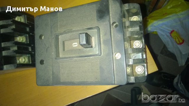 автоматичен прекъсвач