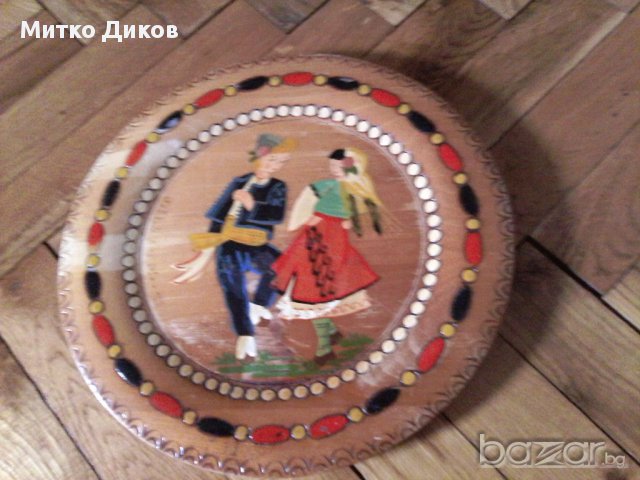 Дървена чиния за стена с народни мотиви, снимка 3 - Декорация за дома - 16387560