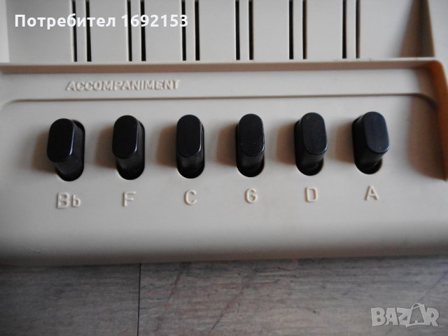 Йоника / синтезатор  Bontempi B3, снимка 4 - Синтезатори - 25456176